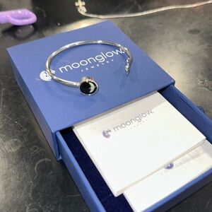 Moon glow bracelet
